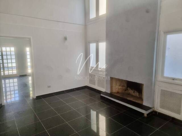 #CA-009 - Casa em condomínio para Venda em Santana de Parnaíba - SP - 2