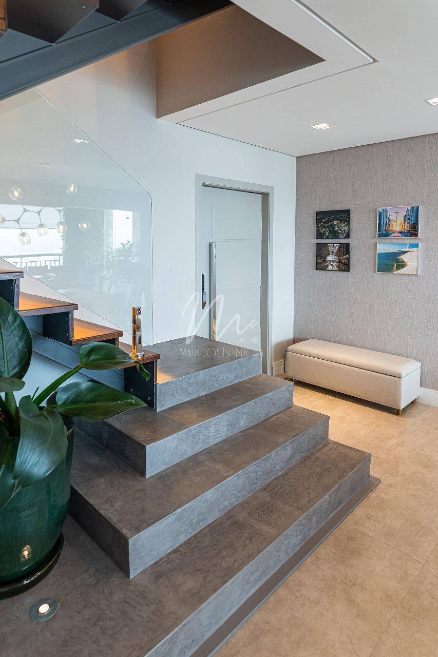 Cobertura à venda com 4 quartos, 287m² - Foto 8