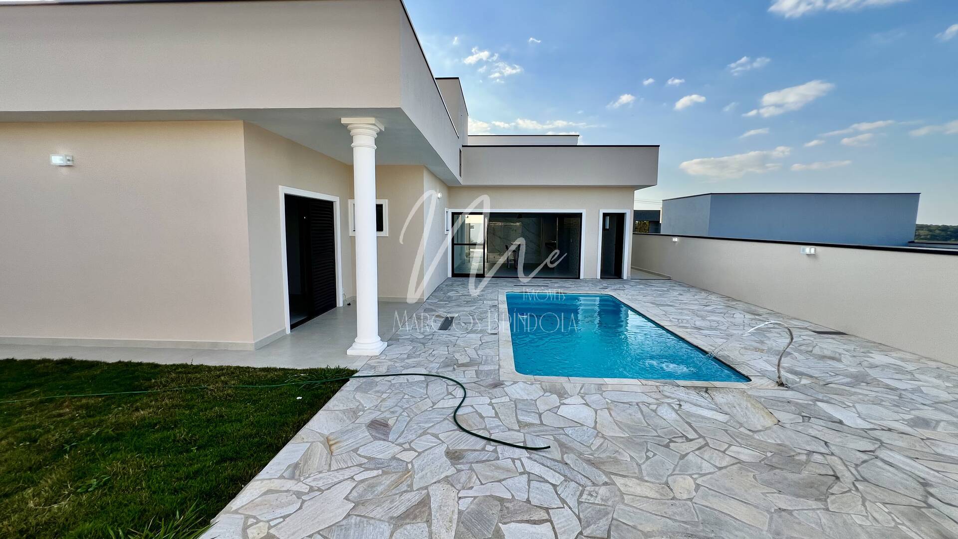 Casa de Condomínio à venda com 3 quartos, 240m² - Foto 13