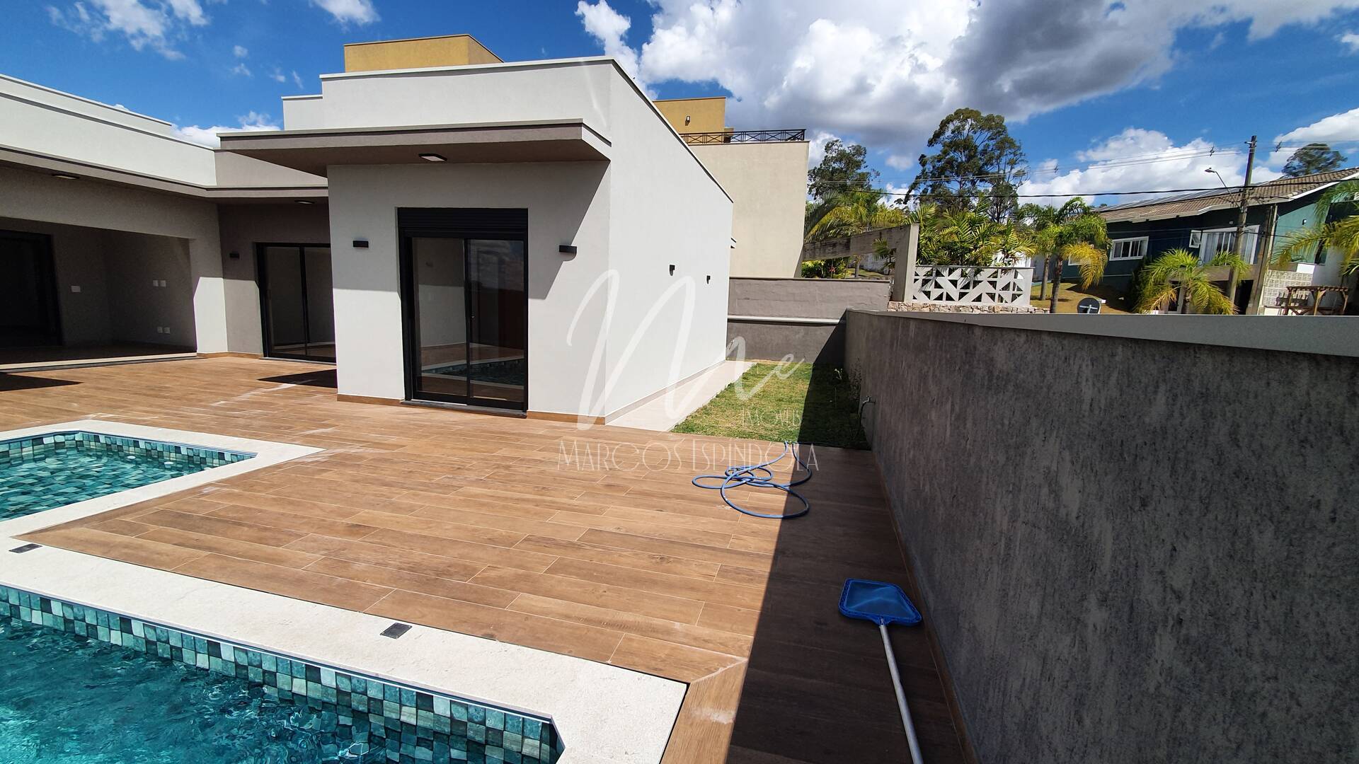 Casa de Condomínio à venda com 3 quartos, 223m² - Foto 17