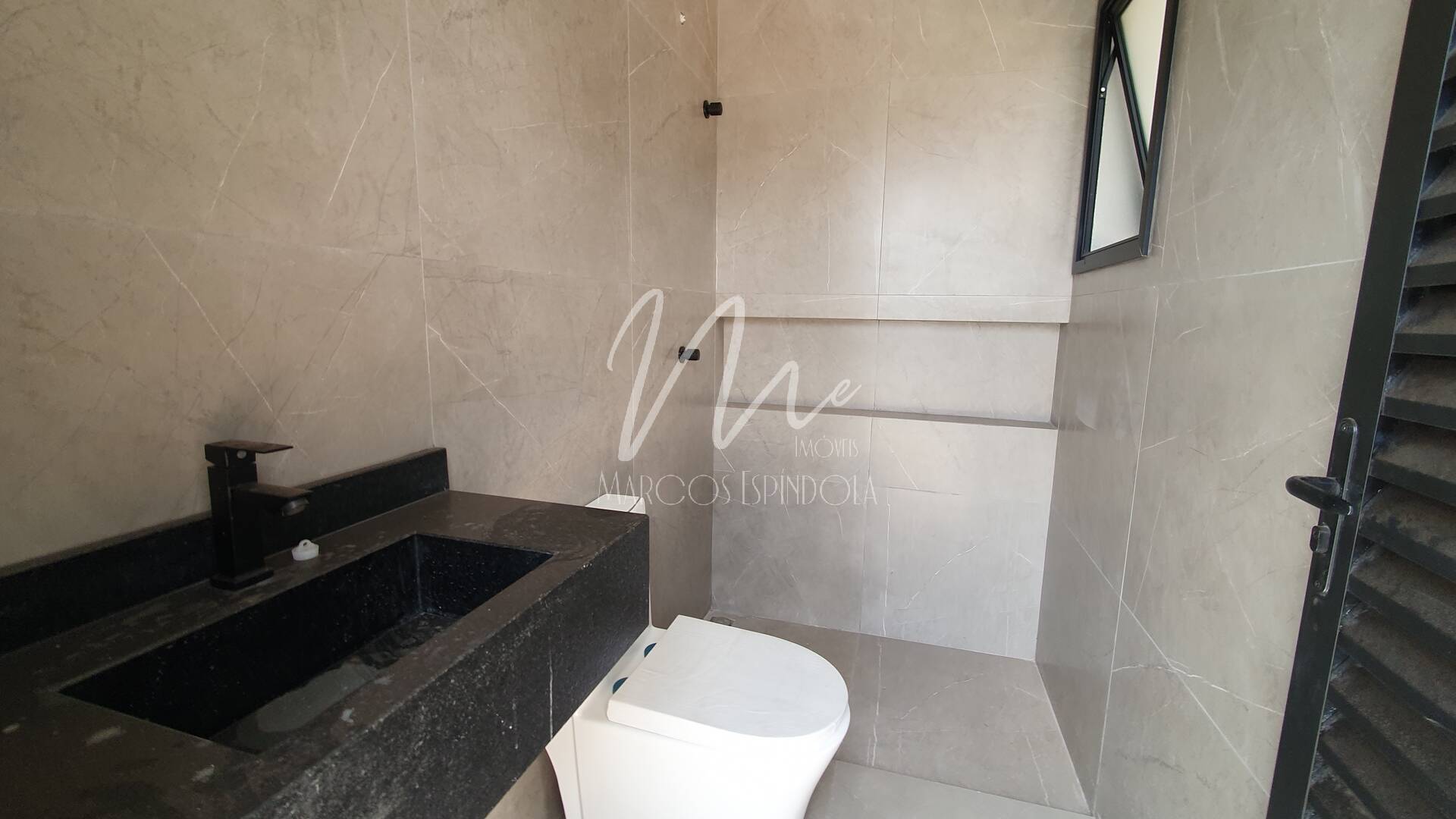Casa de Condomínio à venda com 3 quartos, 223m² - Foto 18