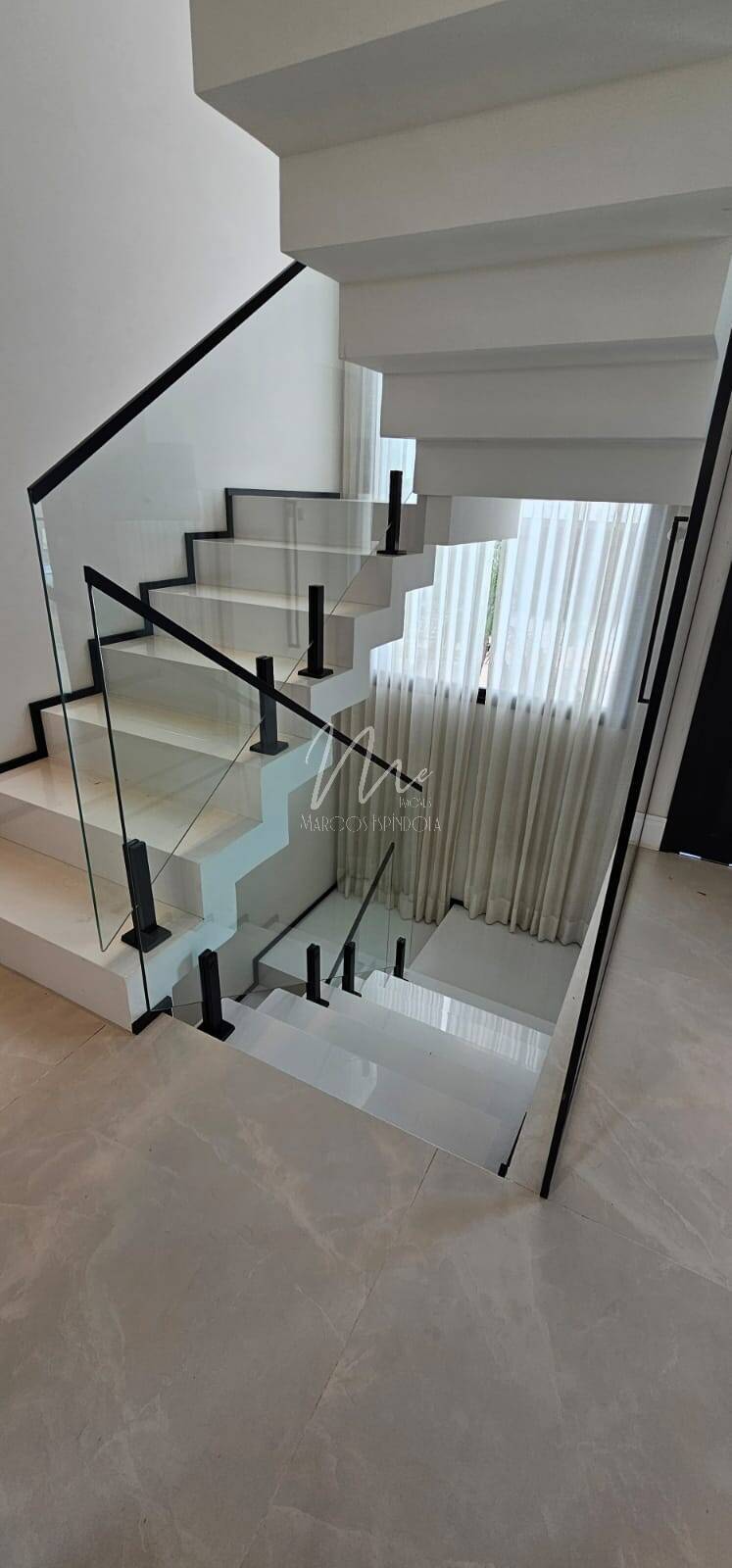 Casa de Condomínio à venda com 4 quartos, 268m² - Foto 21
