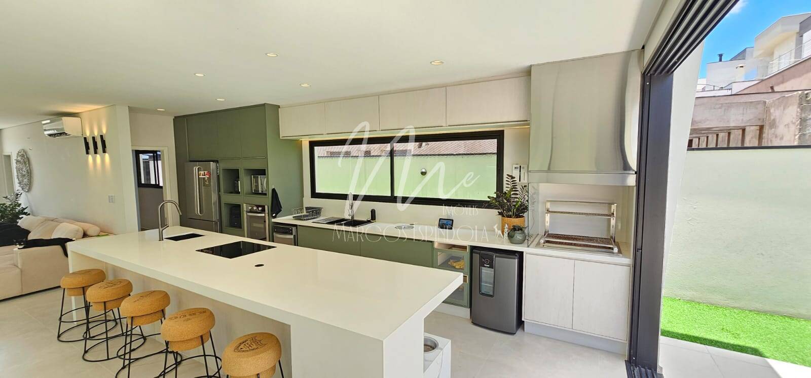 Casa de Condomínio à venda com 4 quartos, 268m² - Foto 17