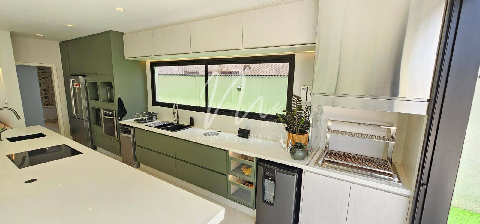 Casa de Condomínio à venda com 4 quartos, 268m² - Foto 12