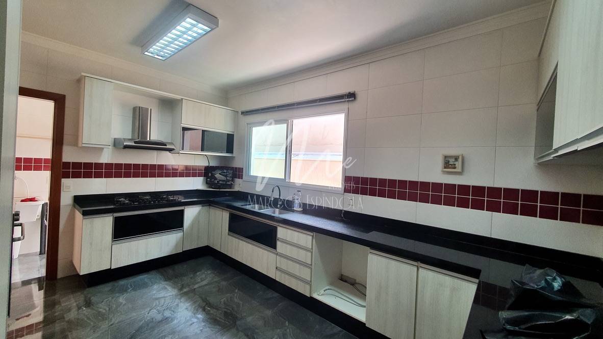 Casa, 3 quartos, 200 m² - Foto 13