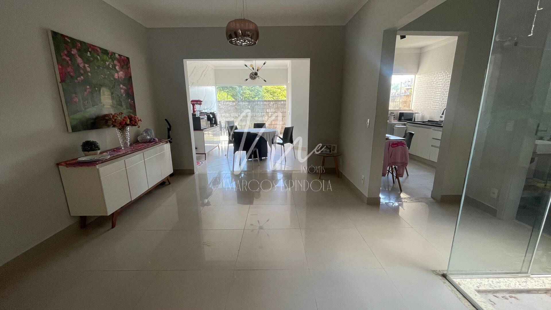 Casa, 3 quartos, 198 m² - Foto 1