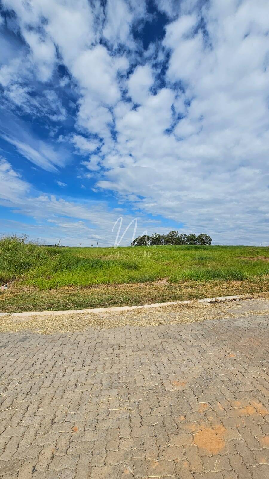 Terreno, 638 m² - Foto 1