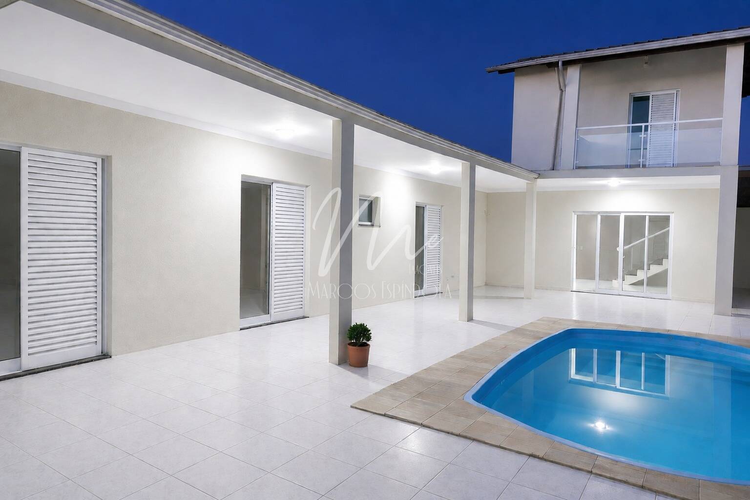 Casa, 4 quartos, 288 m² - Foto 2